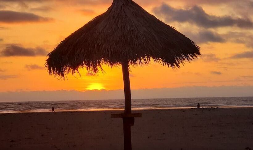 Hotel Punta Coco Villas Beach