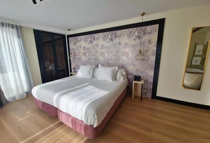 ホテル Suites Moma Centro