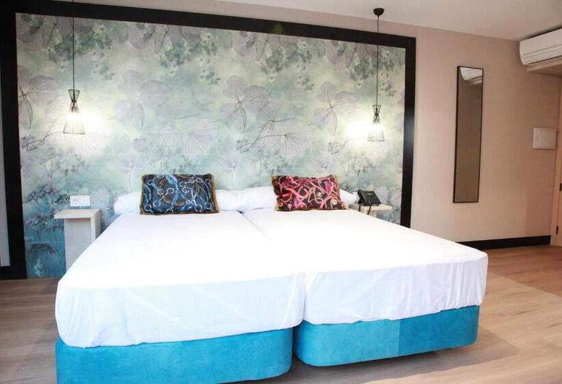 فندق Suites Moma Centro