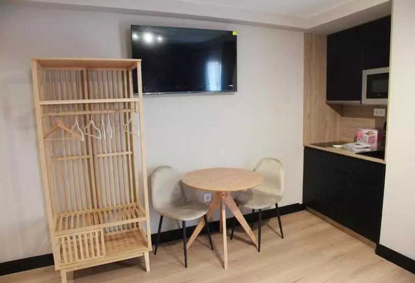 ホテル Suites Moma Centro