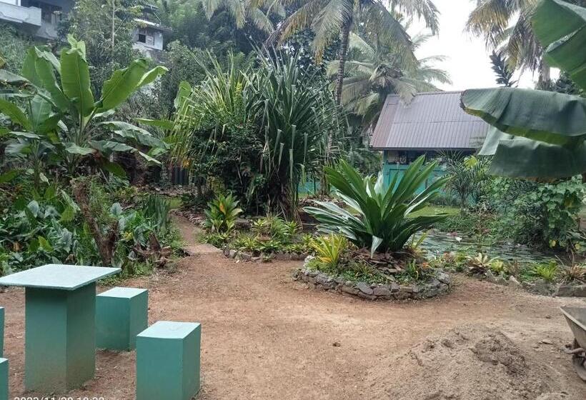 Отель The Kingdom Gate