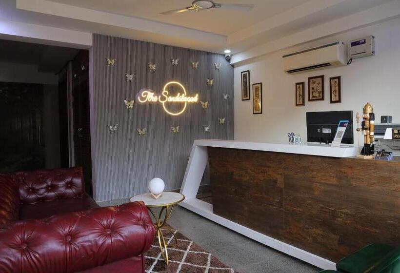 The Sandalwood Hotel I Sec 38 I Near Medanta Medicity Gurgaon
