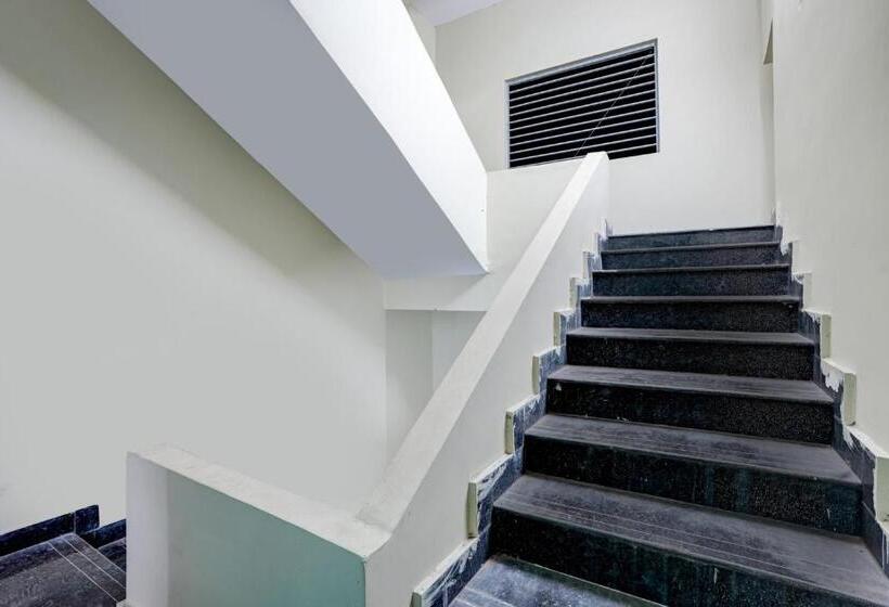 Oyo Hotel Vizvit Lodge