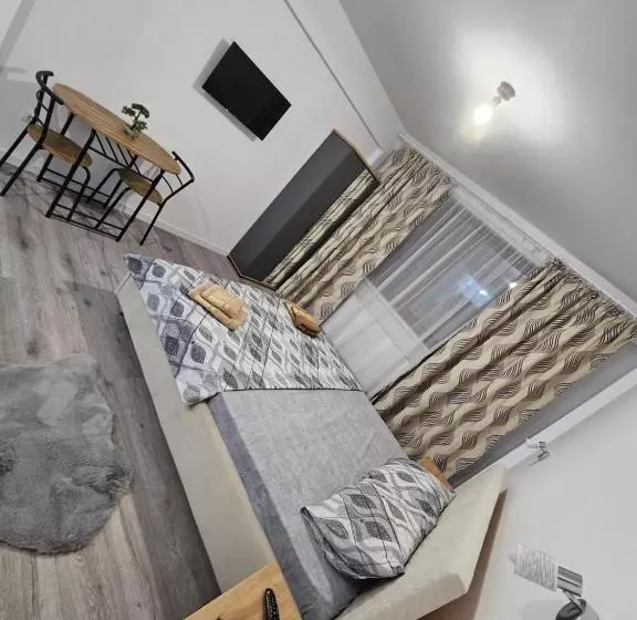 پانسیون Didi Apartament