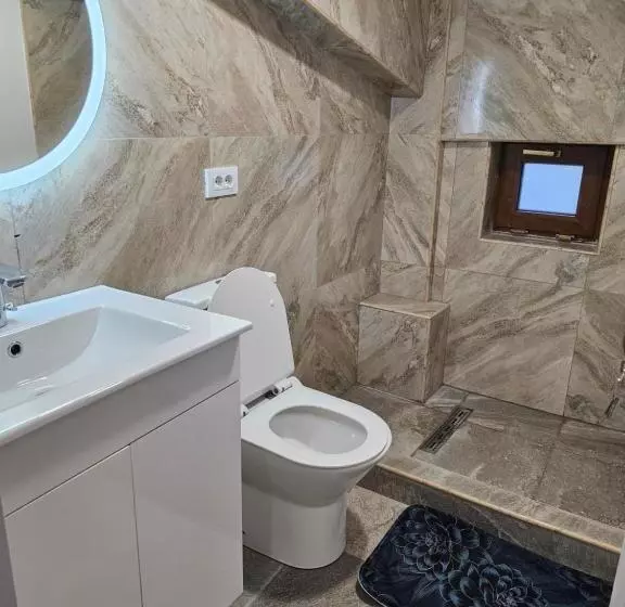 پانسیون Didi Apartament