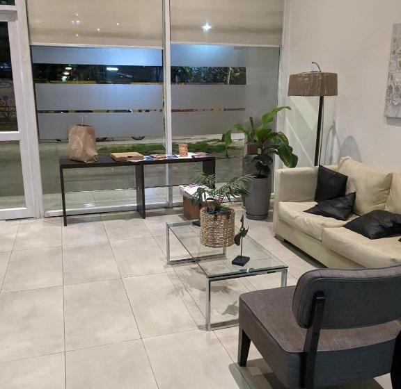 膳宿费 Habitación Amplia En Santiago C3ntro