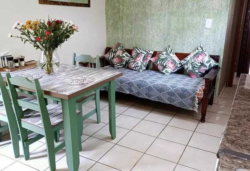 ペンション Janeve Cottage