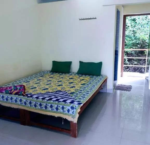 Majatalo Shree Sai Beach Stay