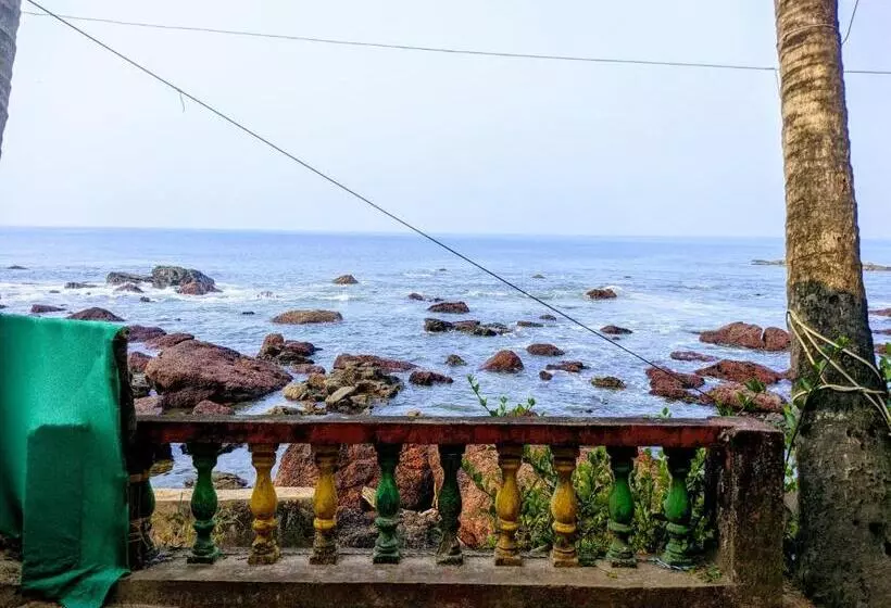 Majatalo Shree Sai Beach Stay