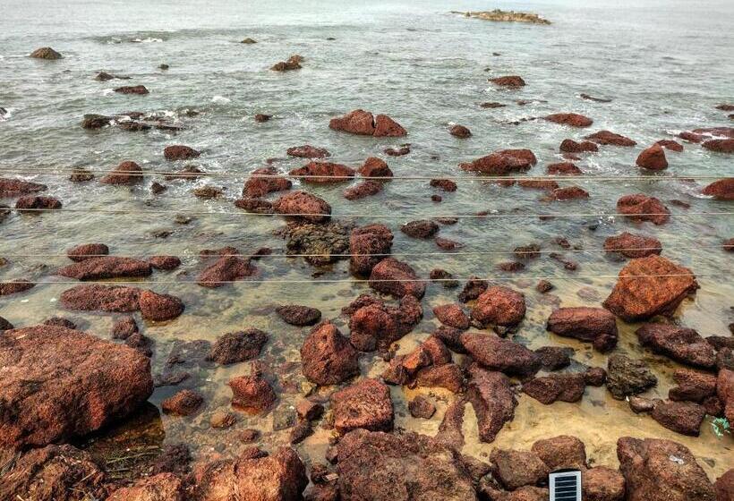 Pensió Shree Sai Beach Stay