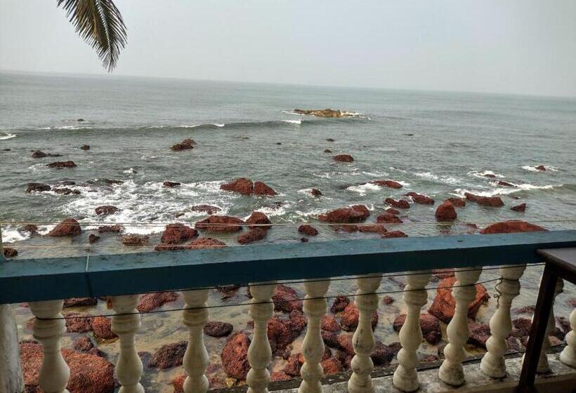 Pensió Shree Sai Beach Stay