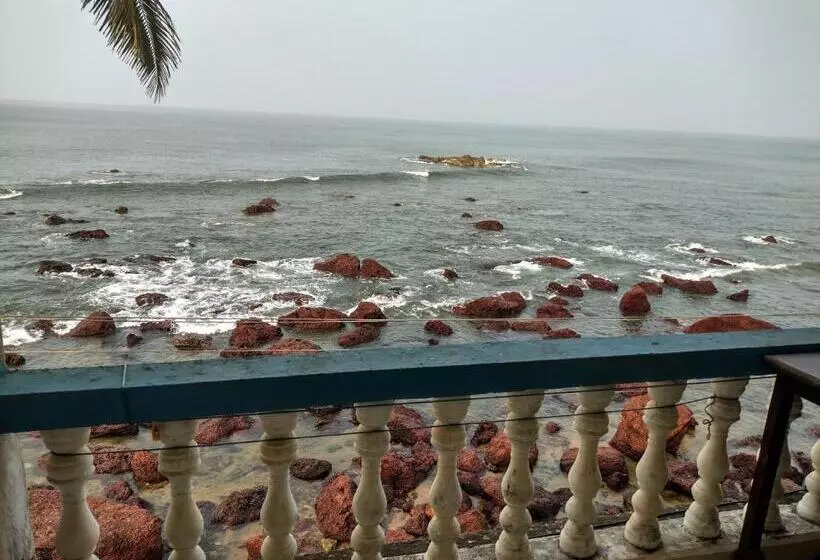 Majatalo Shree Sai Beach Stay