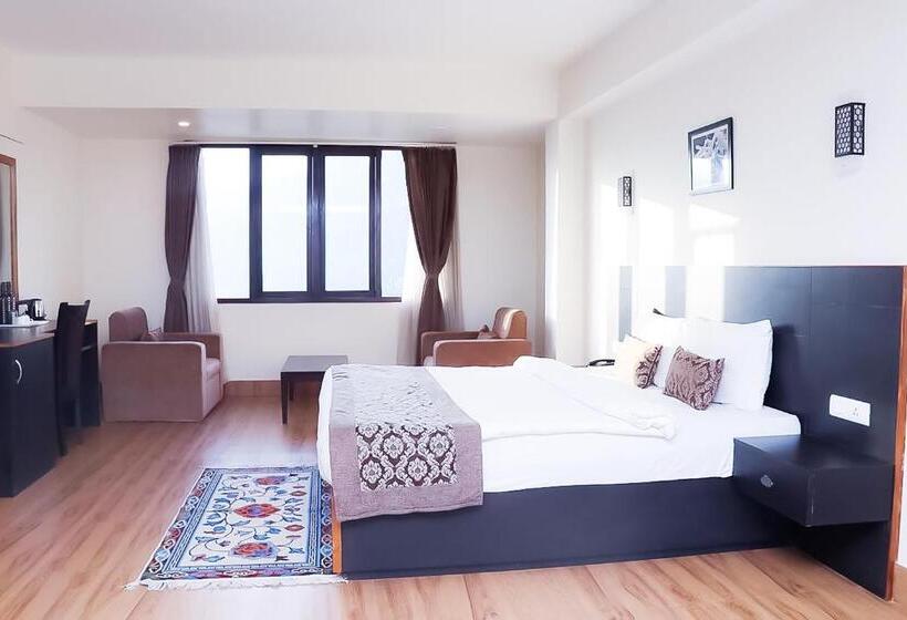 Roomshala Bhumzang Hotel Amazing View