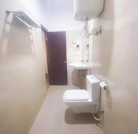 Roomshala Bhumzang Hotel   Amazing View