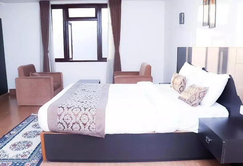 Roomshala Bhumzang Hotel   Amazing View