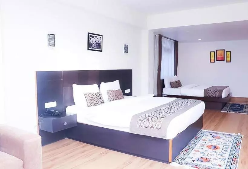 Roomshala Bhumzang Hotel   Amazing View