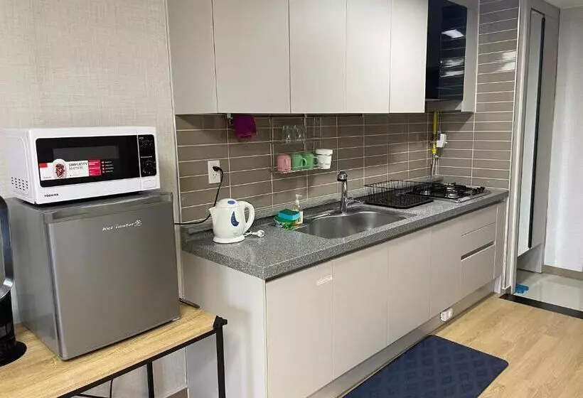 Spacious Luxury Condo W/ Kitchen Beside Hilton Clark D’heights