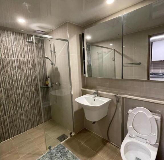 Spacious Luxury Condo W/ Kitchen Beside Hilton Clark D’heights