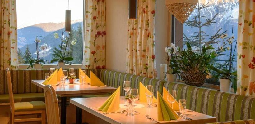 ユースホステル Berggasthof Grabs