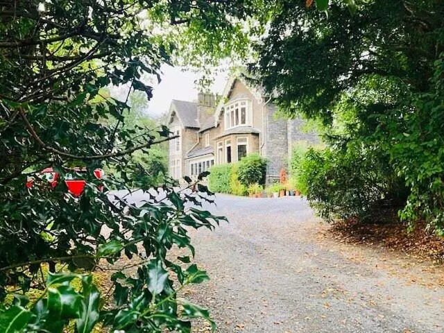Ambleside Manor   Vegetarian B&b