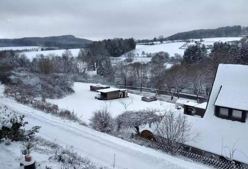 Aamiaismajoitus (B&B) Breakfast In Bed