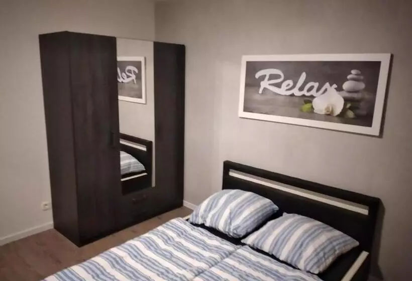 Aamiaismajoitus (B&B) Breakfast In Bed