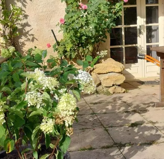 ベッドアンドブレックファースト Domaine De Calabel