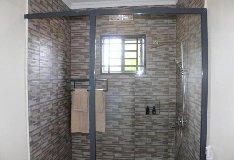 ベッドアンドブレックファースト The Little Home