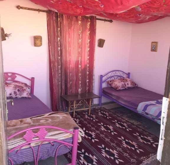 هتل کپسول Sami Coffee And Rest