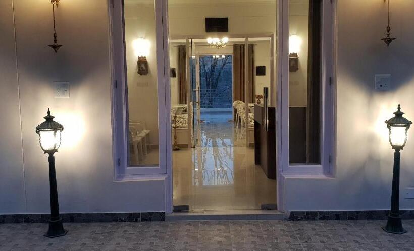 Hotelli Dagshai Mist