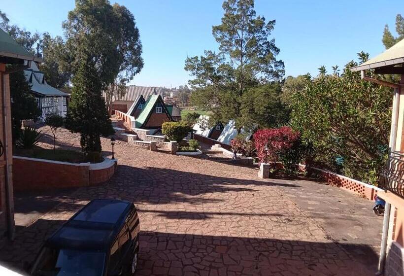 هتل Le Castel Des Seigneurs