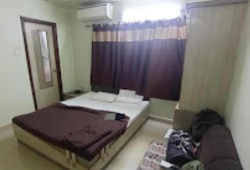 فندق Sunrise Inn Amravati
