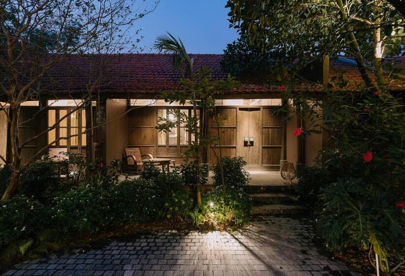 هتل Toki Retreat Vân Long