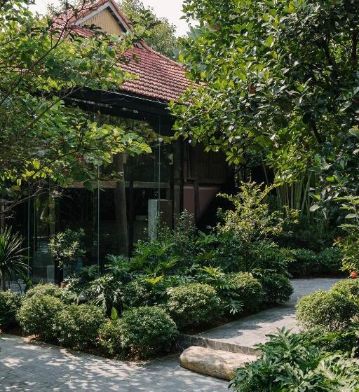 هتل Toki Retreat Vân Long