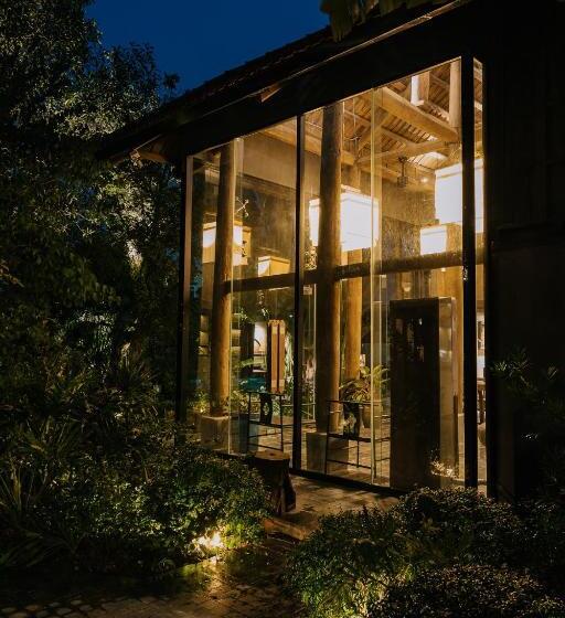 هتل Toki Retreat Vân Long