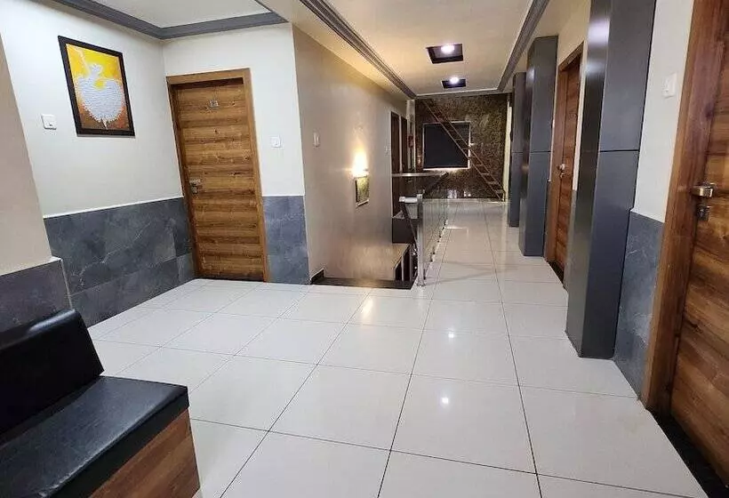 ホテル Vandana Palace