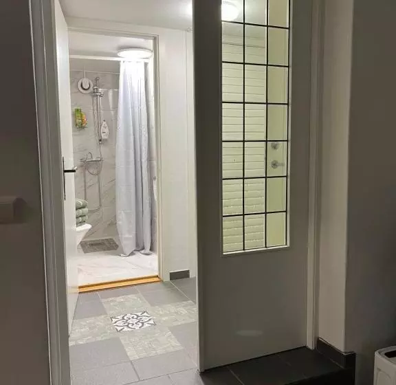 Lugnt Och Centralt Läge