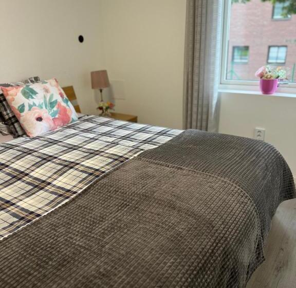 Lugnt Och Centralt Läge