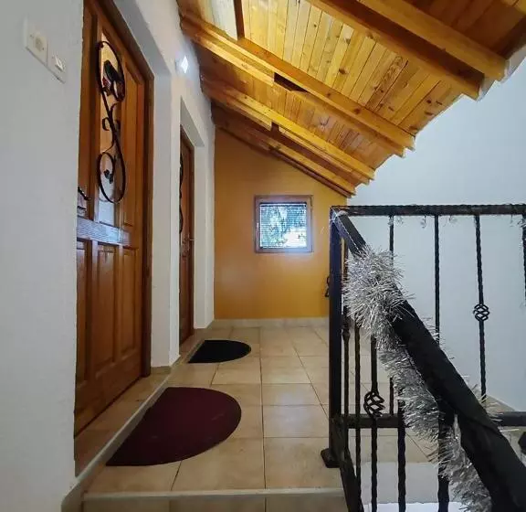 پانسیون Apartments Planinski Raj