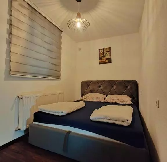 پانسیون Apartments Planinski Raj