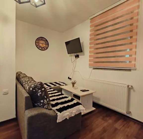 پانسیون Apartments Planinski Raj