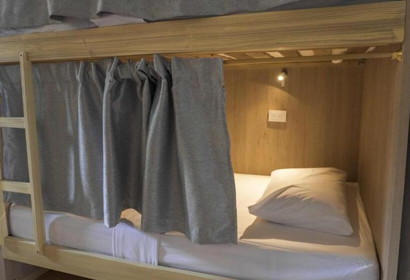 پانسیون Hostal Casablanca