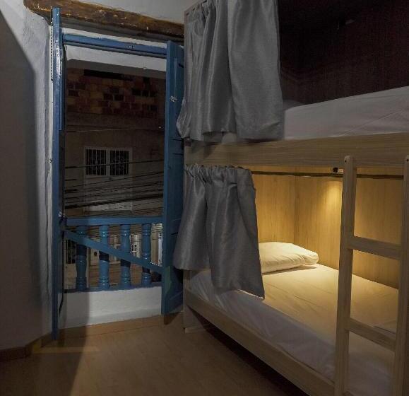 پانسیون Hostal Casablanca