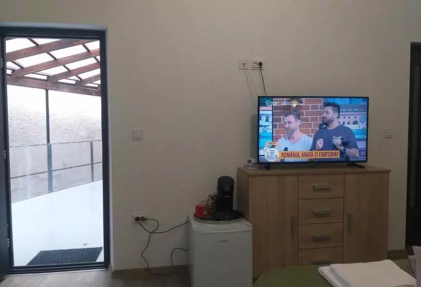 پانسیون Luxury Runk House