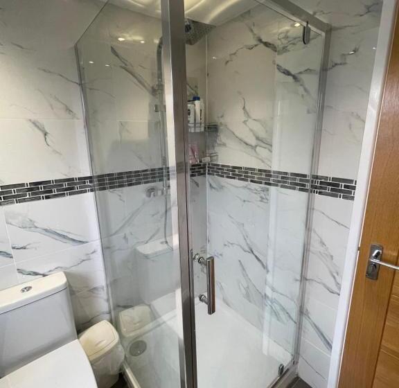 Pensão Nishat & Amaan