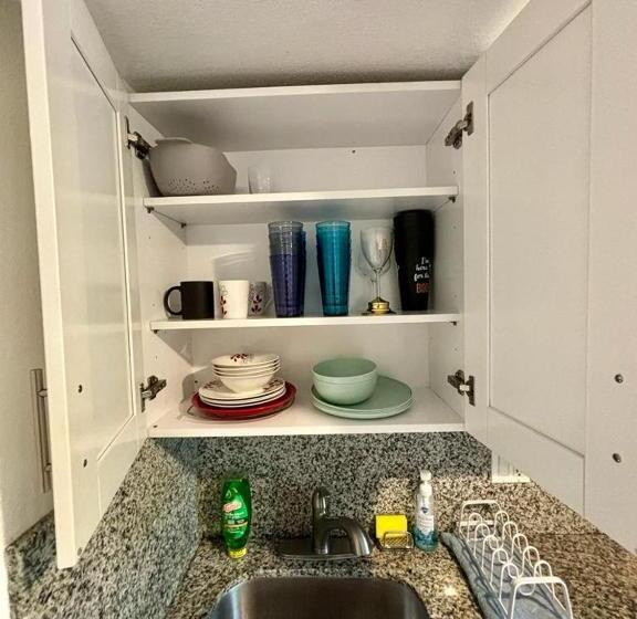 פנסיון Nice 2 Twin Bedroom   Best Central Location In Miami   Luggage Storage, Parking And Laundry For Free