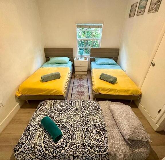 פנסיון Nice 2 Twin Bedroom   Best Central Location In Miami   Luggage Storage, Parking And Laundry For Free