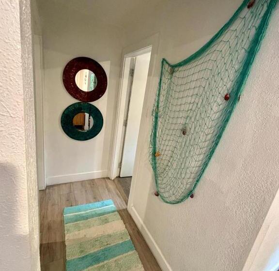 פנסיון Nice 2 Twin Bedroom   Best Central Location In Miami   Luggage Storage, Parking And Laundry For Free