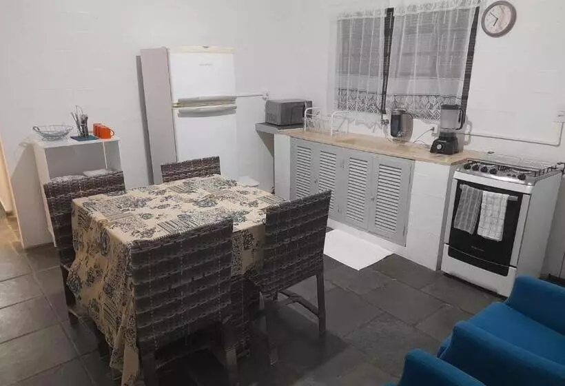 ペンション Suíte Com Uma Cama De Casal E Uma Cama De Solteiro