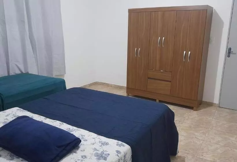 ペンション Suíte Com Uma Cama De Casal E Uma Cama De Solteiro